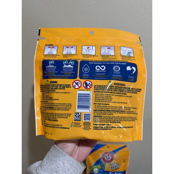 Arm & Hammer Laundry Detergent Paks - Picture 3 of 3